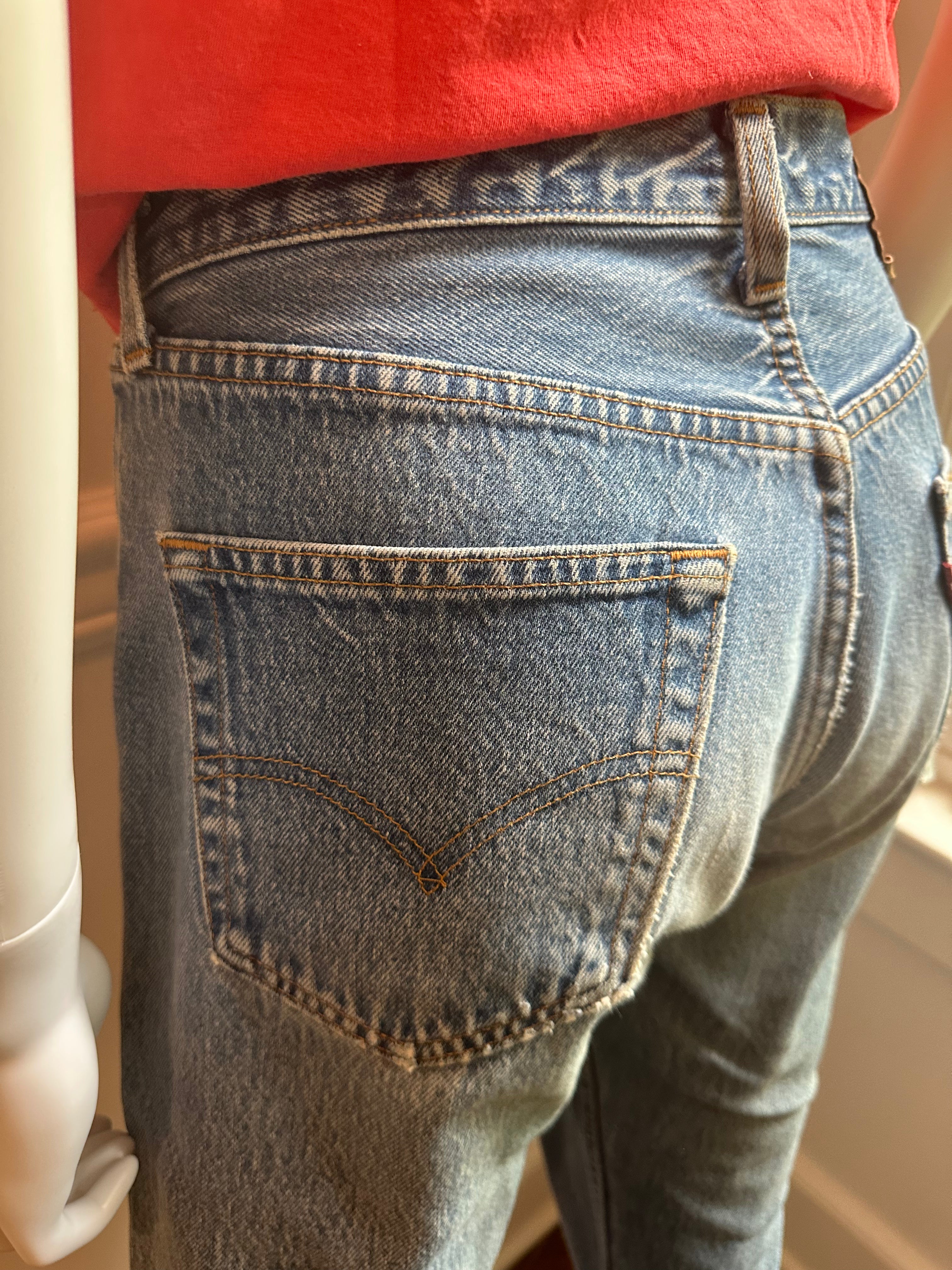 Vintage 90s Levis 501
